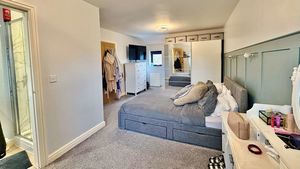 Photo 2- click for photo gallery